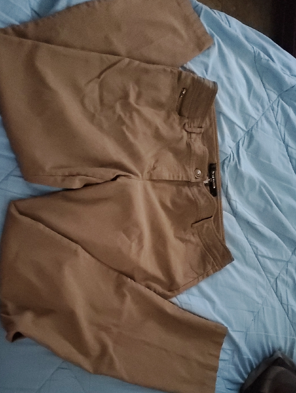 89th & Madison Women's Tan Cropped Chino Pants
